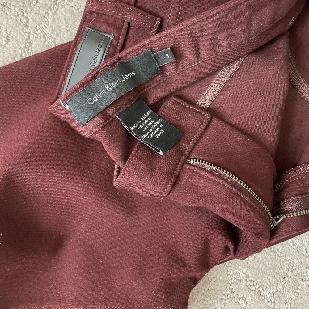 Calvin Klein Maroon Jeggings Size 8
